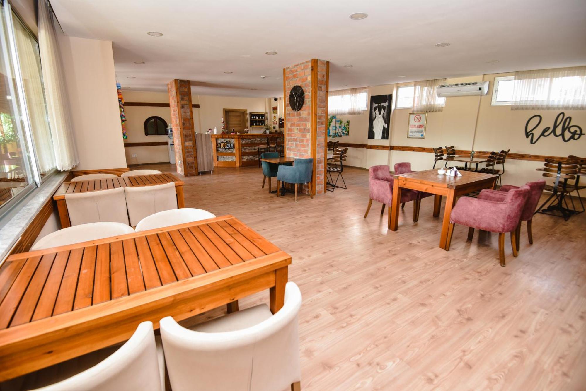 Karacan Park - Airport
