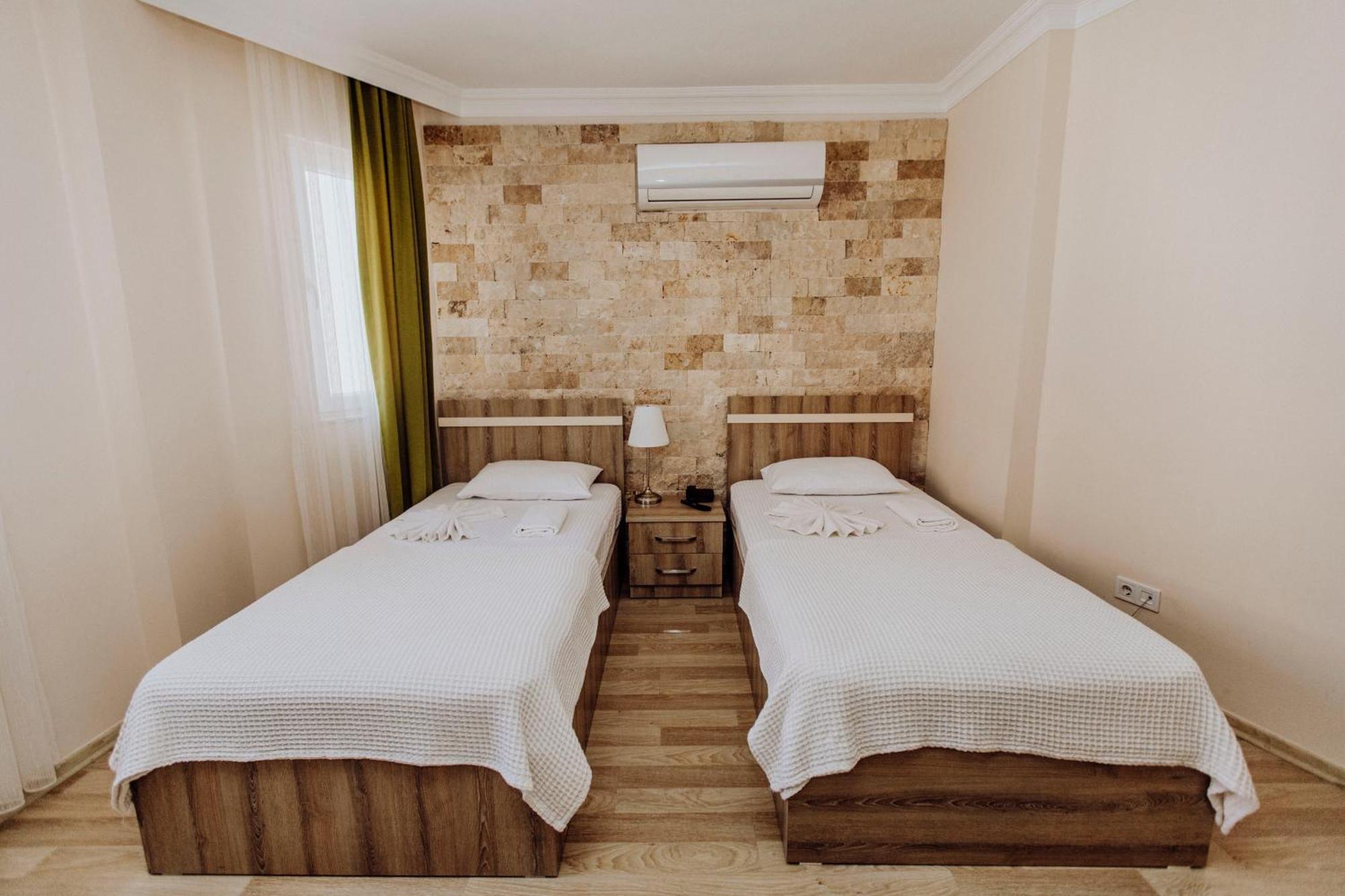 Karacan Park - Airport Otel 3*