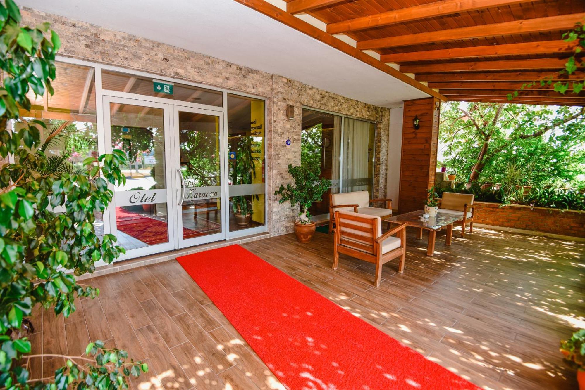 Karacan Park - Airport