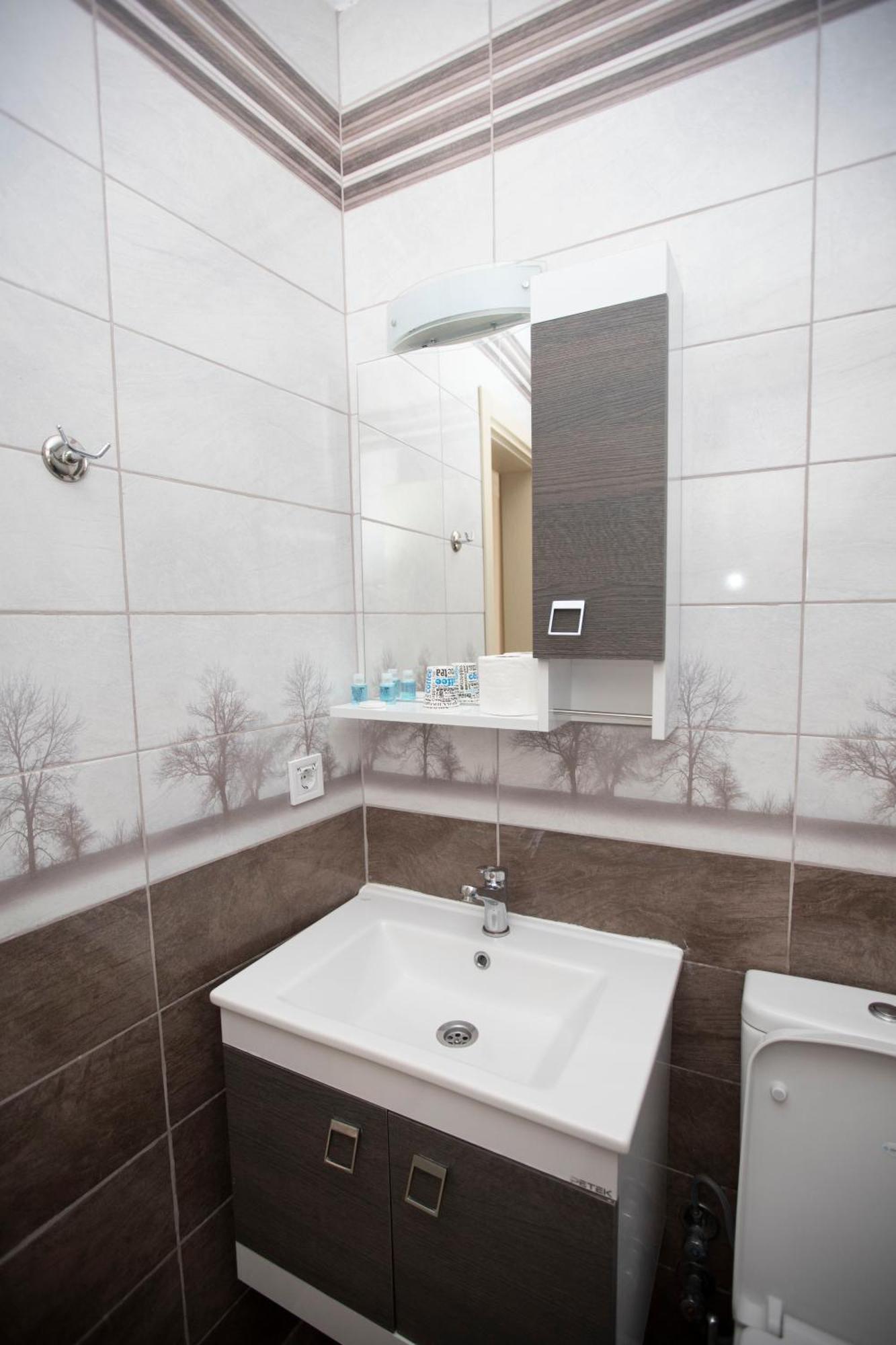 Karacan Park - Airport 3*