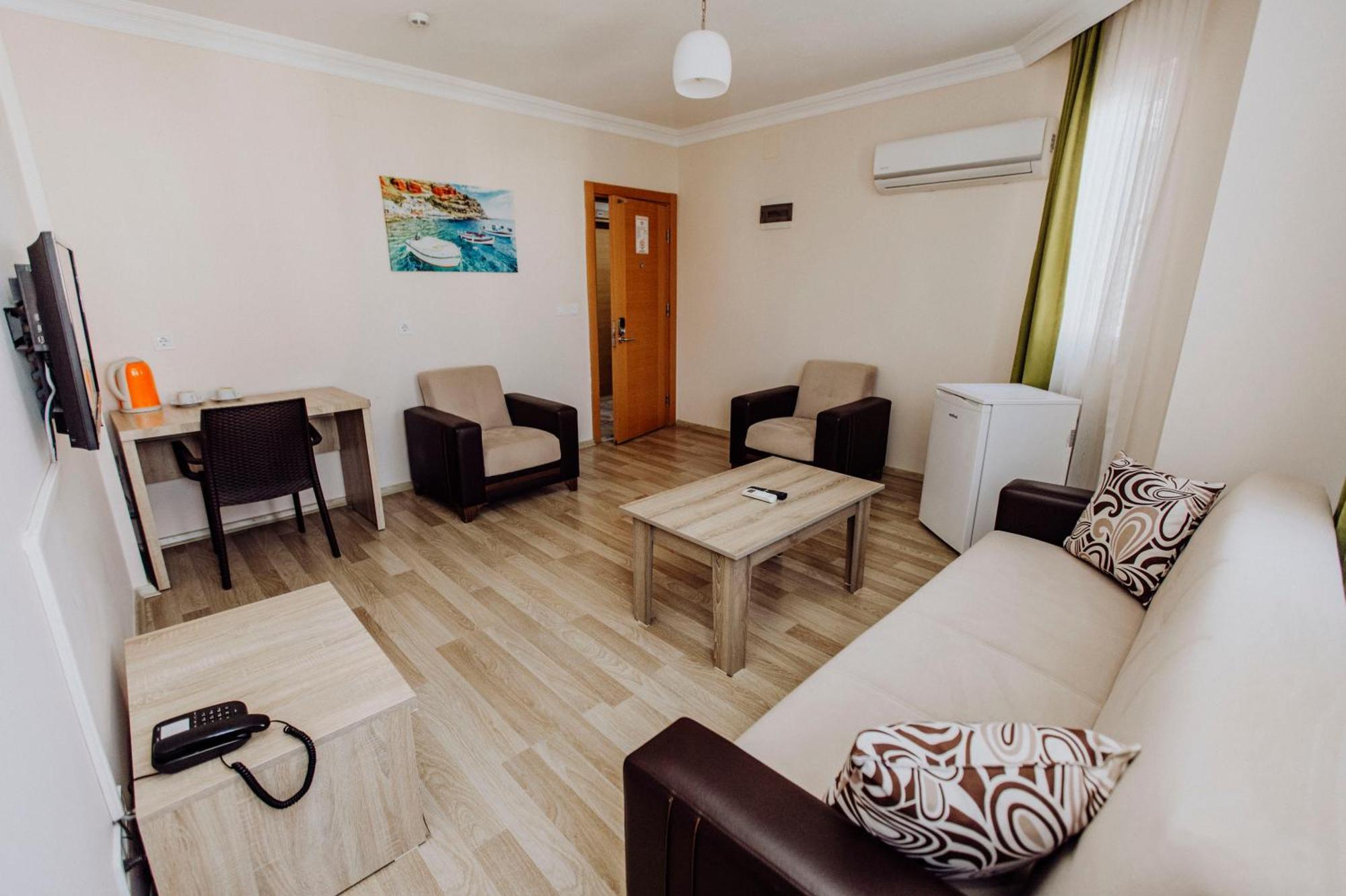 Karacan Park - Airport Готель 3*